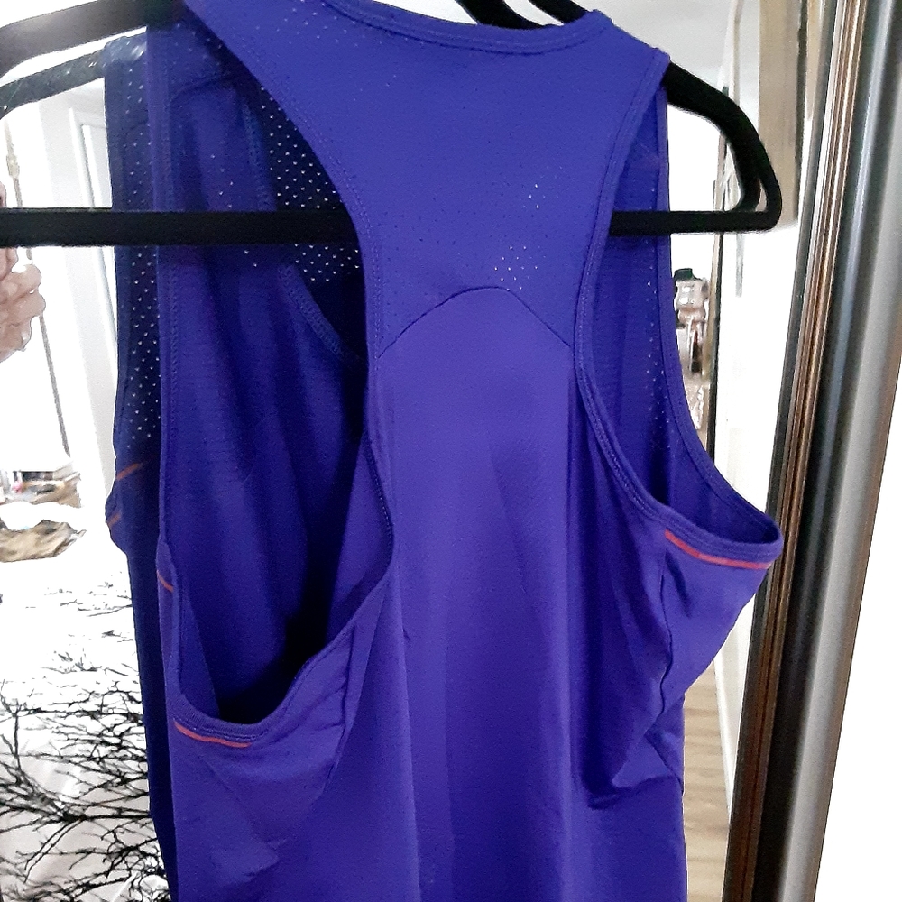 Adidas Razorback sports top - Picture 4 of 7